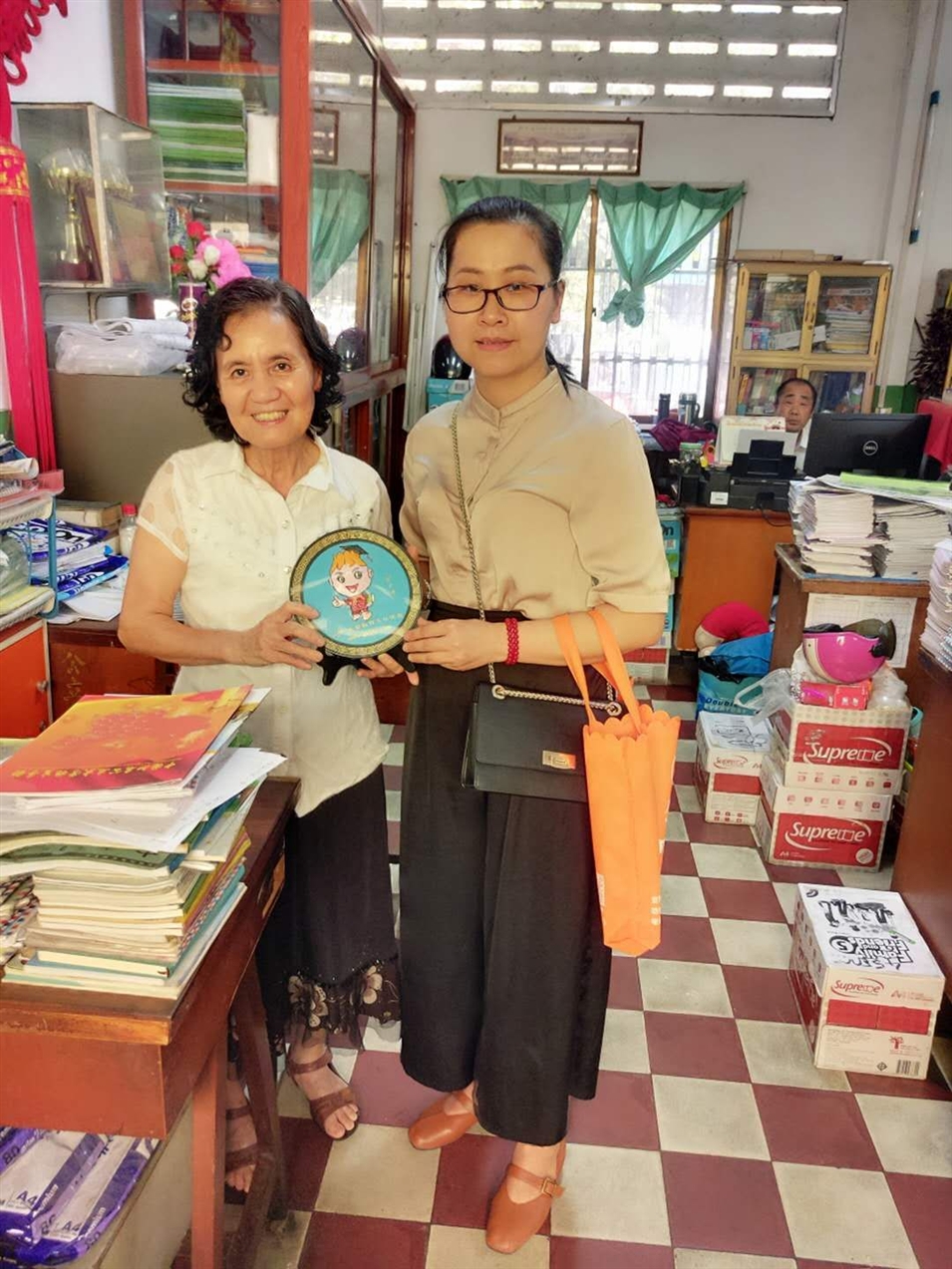 與端華學(xué)校梁淑明校長(cháng)