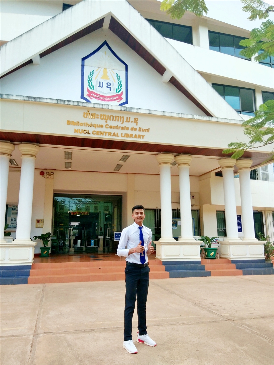 林納，柬埔寨人 老撾國立大學(xué)建筑學(xué)院建筑學(xué)專業(yè)